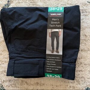 Kirkland Signature Men’s Stretch Tech Pants Black Size 38x29 New